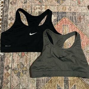Set of 2 Nike sports bras